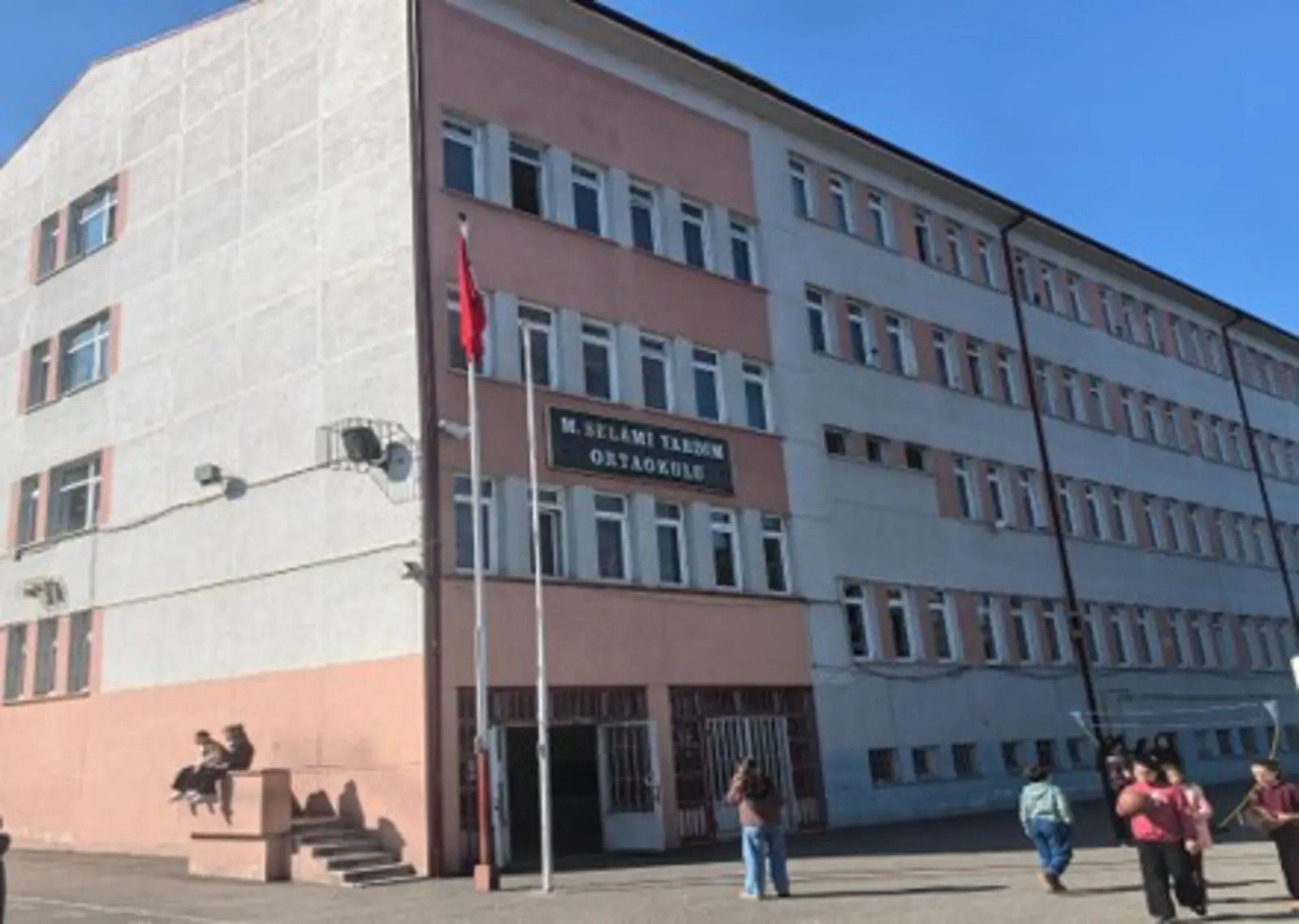 Kurum Kapak Görseli