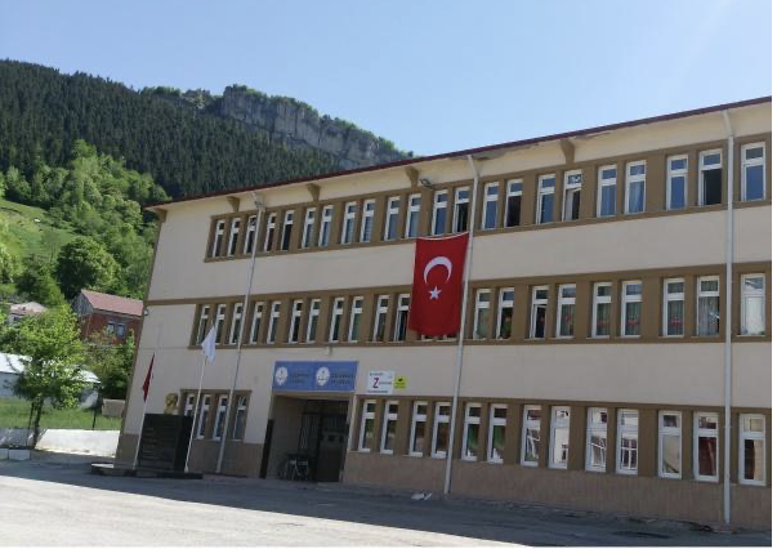 Doğankaya Ortaokulu