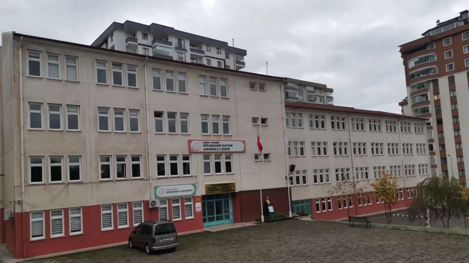 Kurum Kapak Görseli