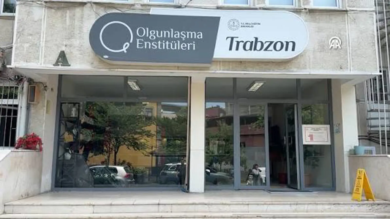 Kurum Kapak Görseli