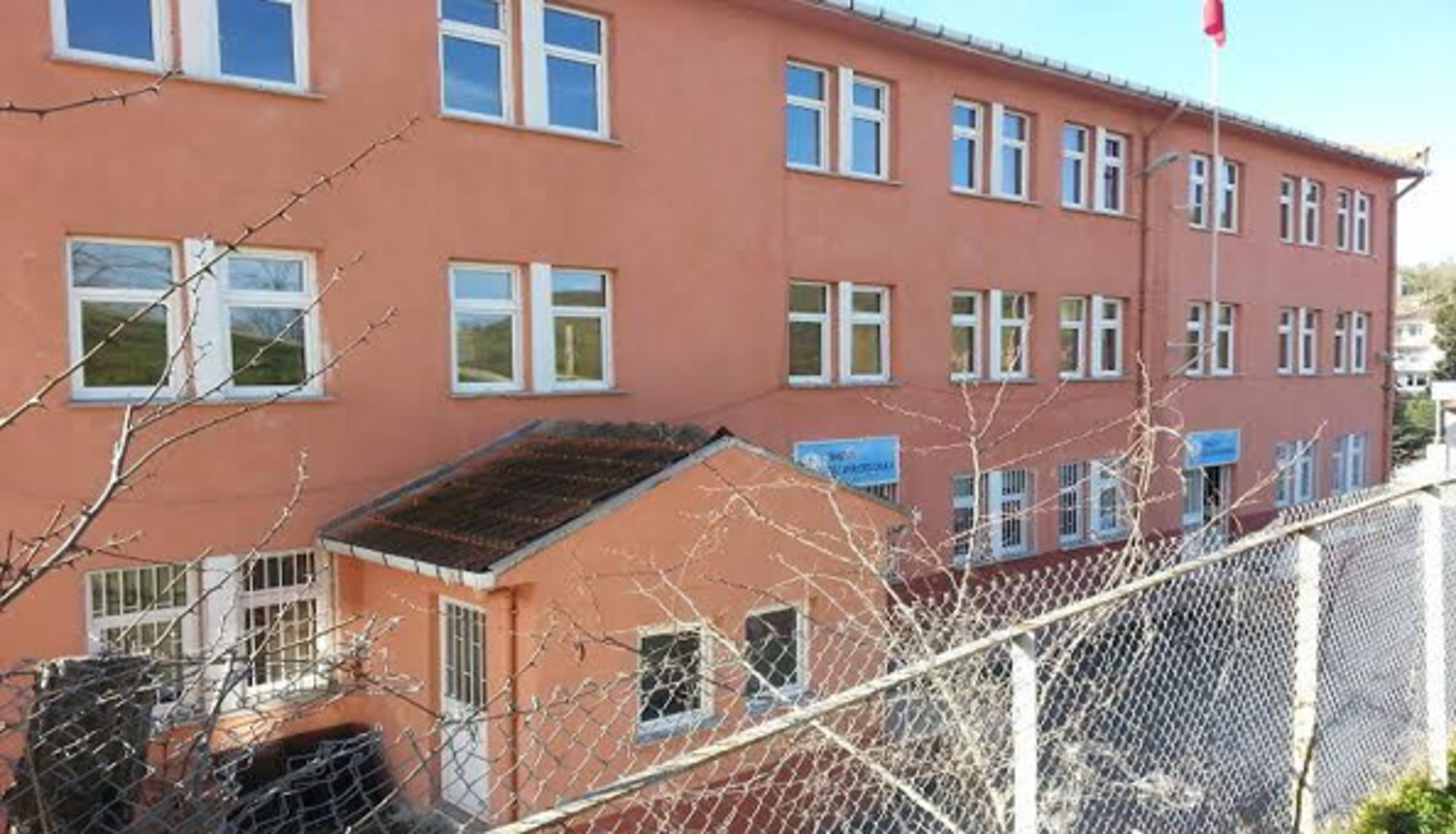 Kurum Kapak Görseli