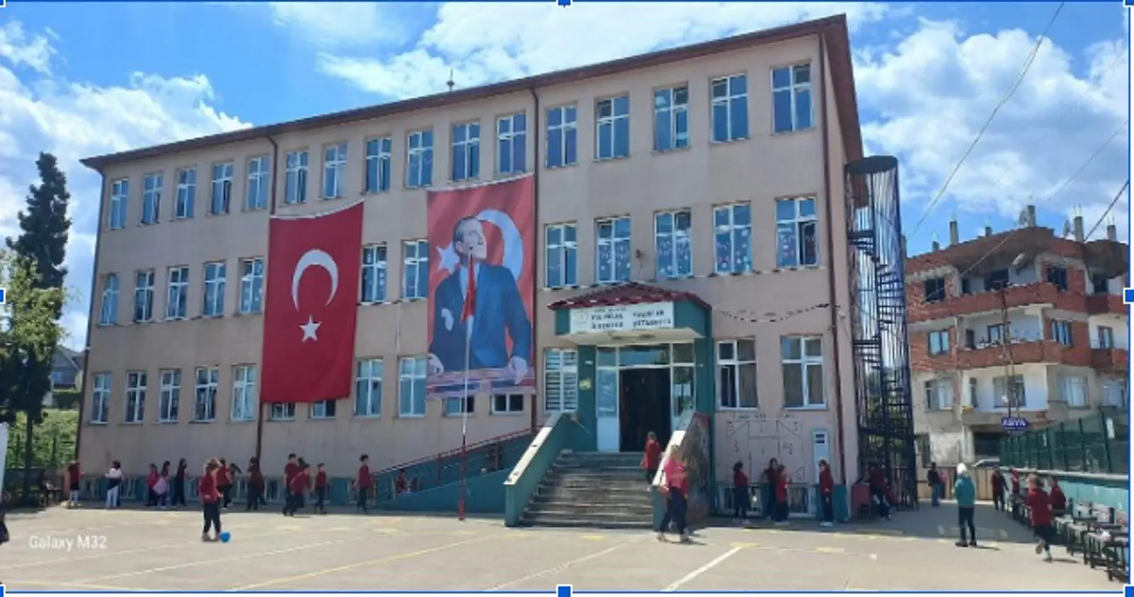 Yalıncak İlkokulu
