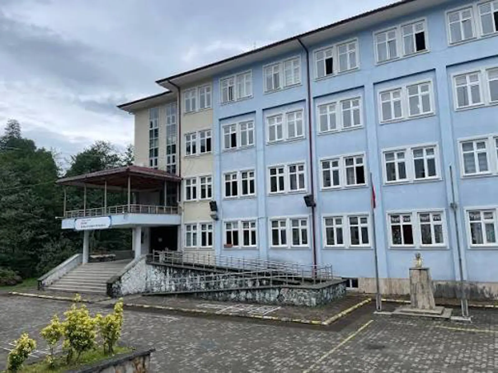 Kurum Kapak Görseli