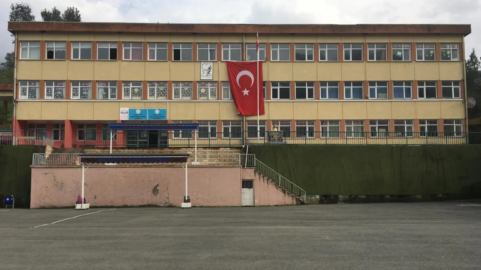Kurum Kapak Görseli
