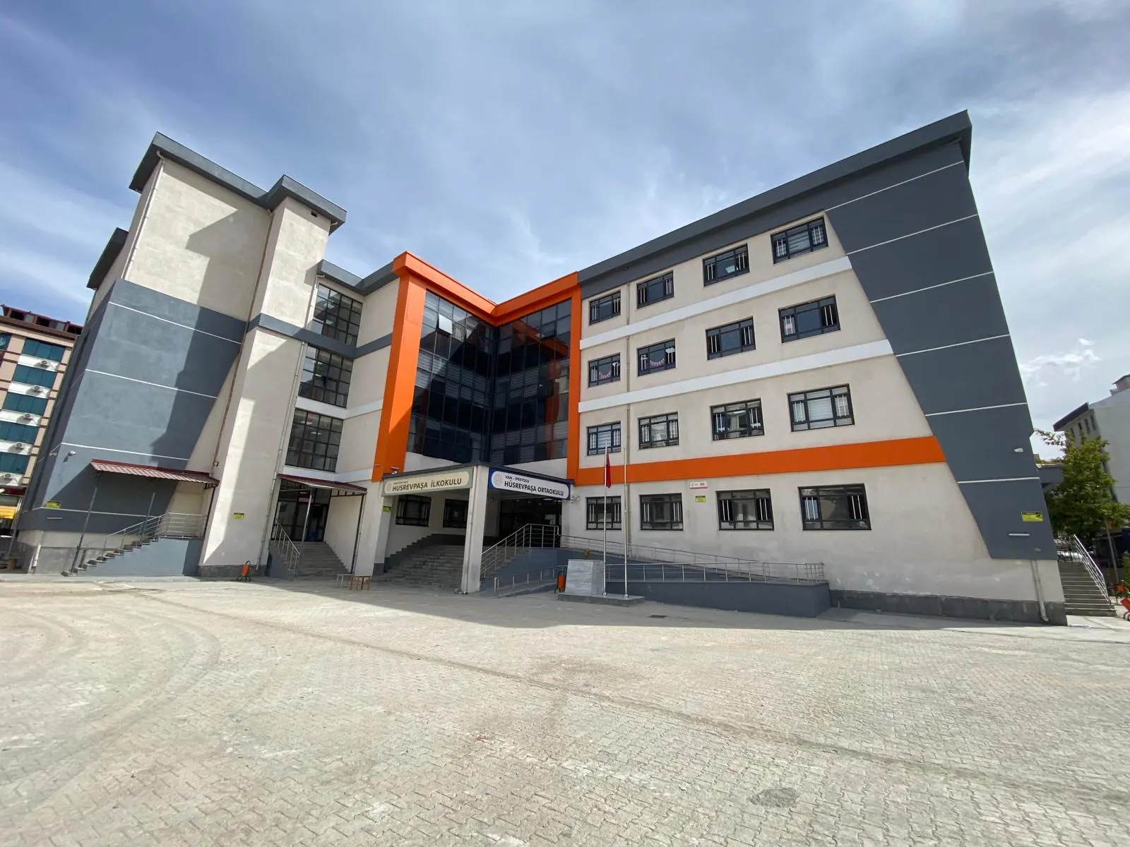 Hüsrevpaşa İlkokulu 