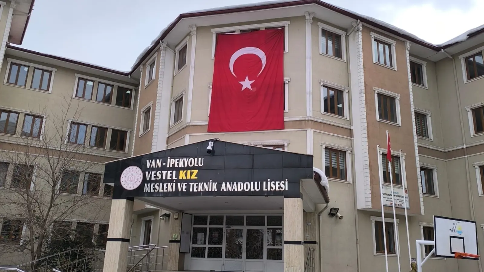 Vestel Kız Mesleki ve Teknik Anadolu Lisesi