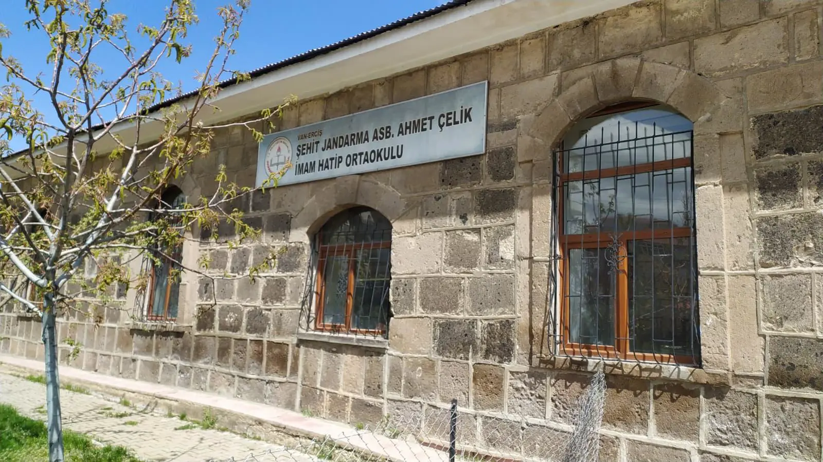 Kurum Kapak Görseli