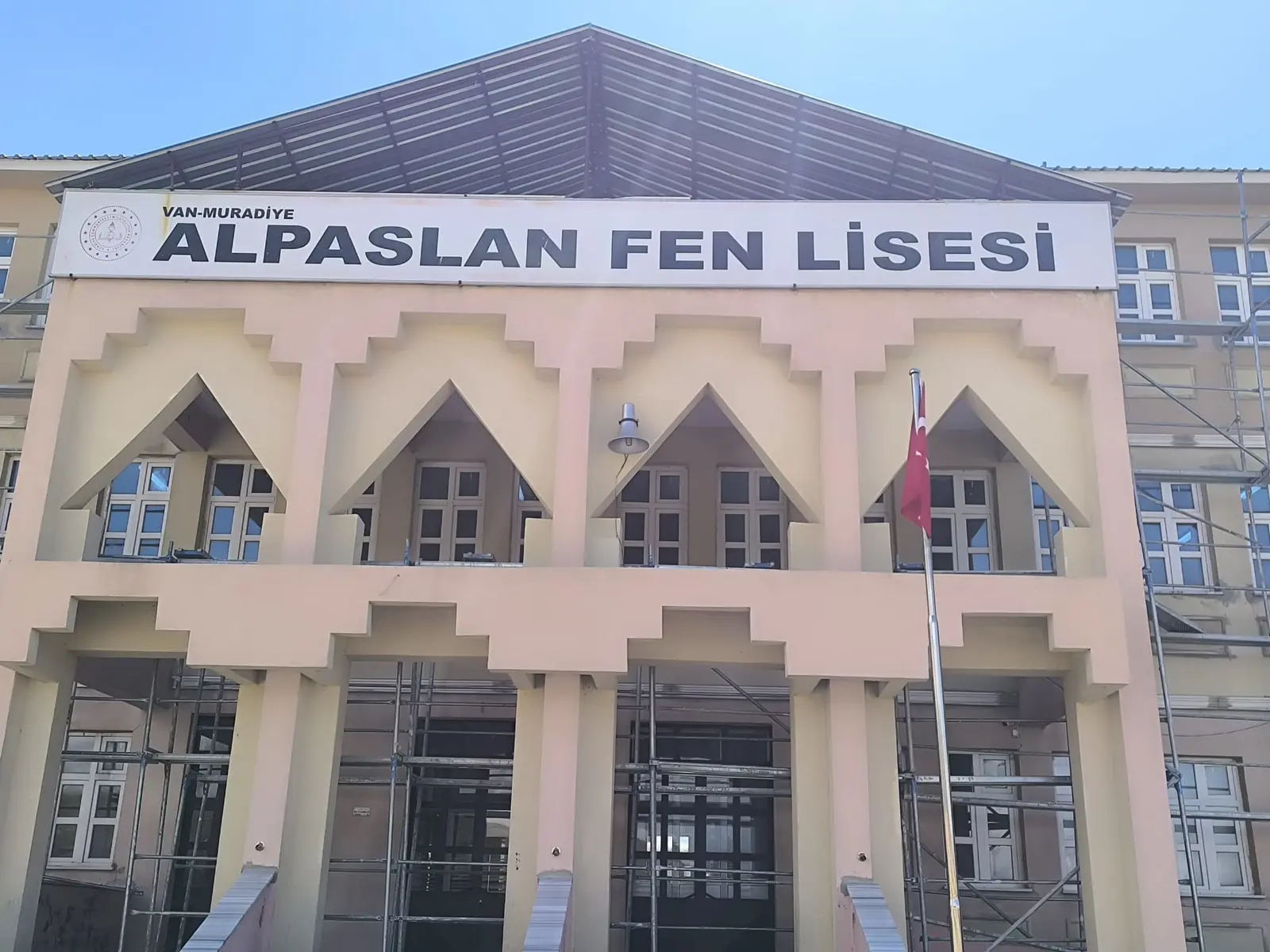 Kurum Kapak Görseli