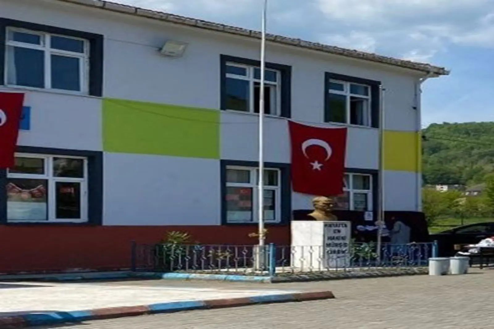 Kurum Kapak Görseli