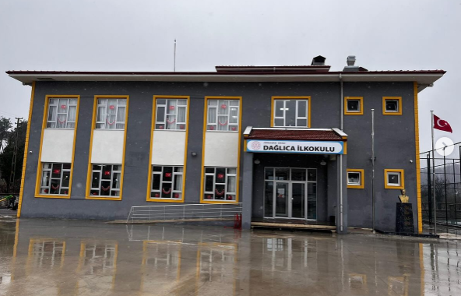 Kurum Kapak Görseli
