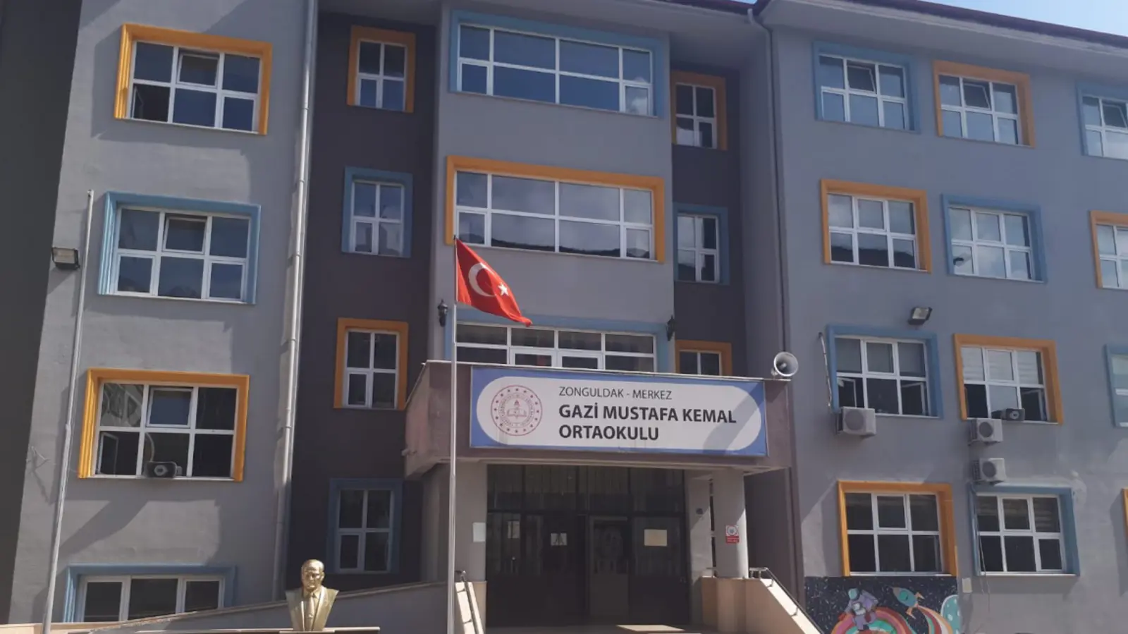 Kurum Kapak Görseli